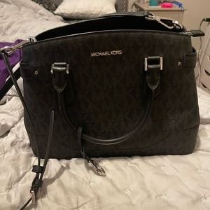 Micheal Kors Purse